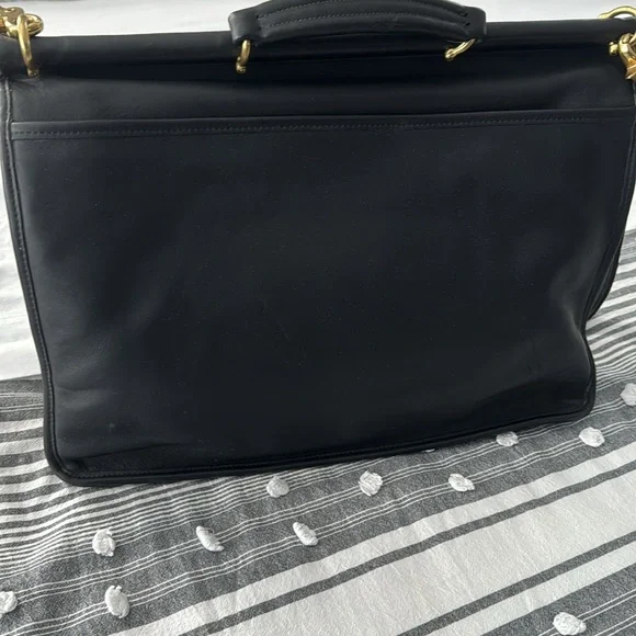 Beekman Black Leather Coach Briefcase with top handle and shoulder strap. 17x12” - Picture 3 of 13